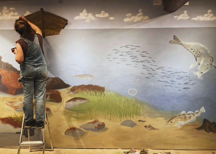 Väggmåleri i Lekutställningen Gammeldagstiden, Österlens museum